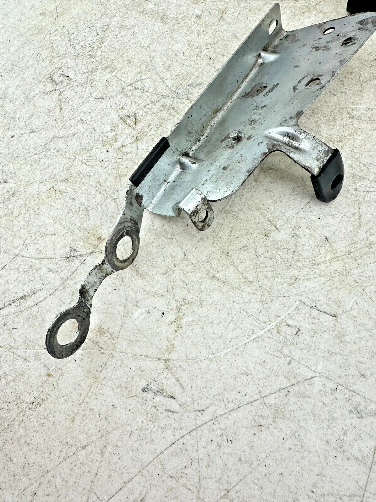 1999 HARLEY SOFTAIL Gas Tank Dash Console Mounting Hardware