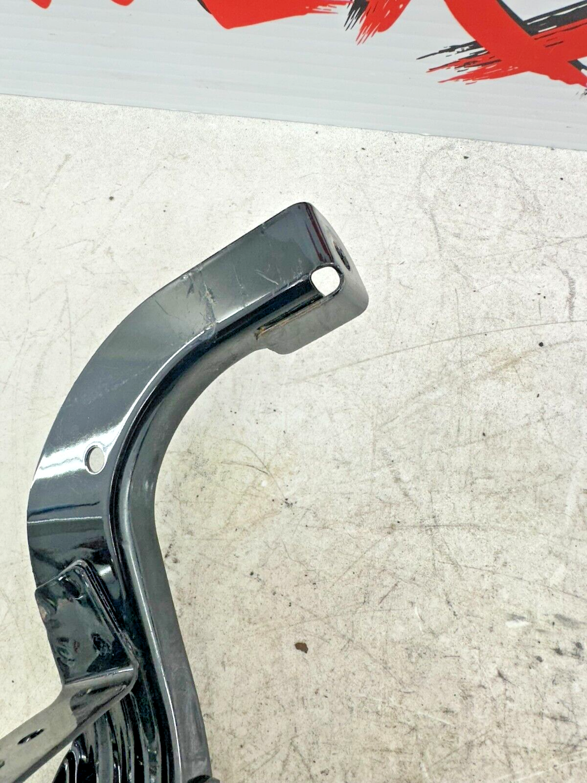2007 Harley Electra Glide CVO Main Batwing Fairing Mounting Bracket Frame