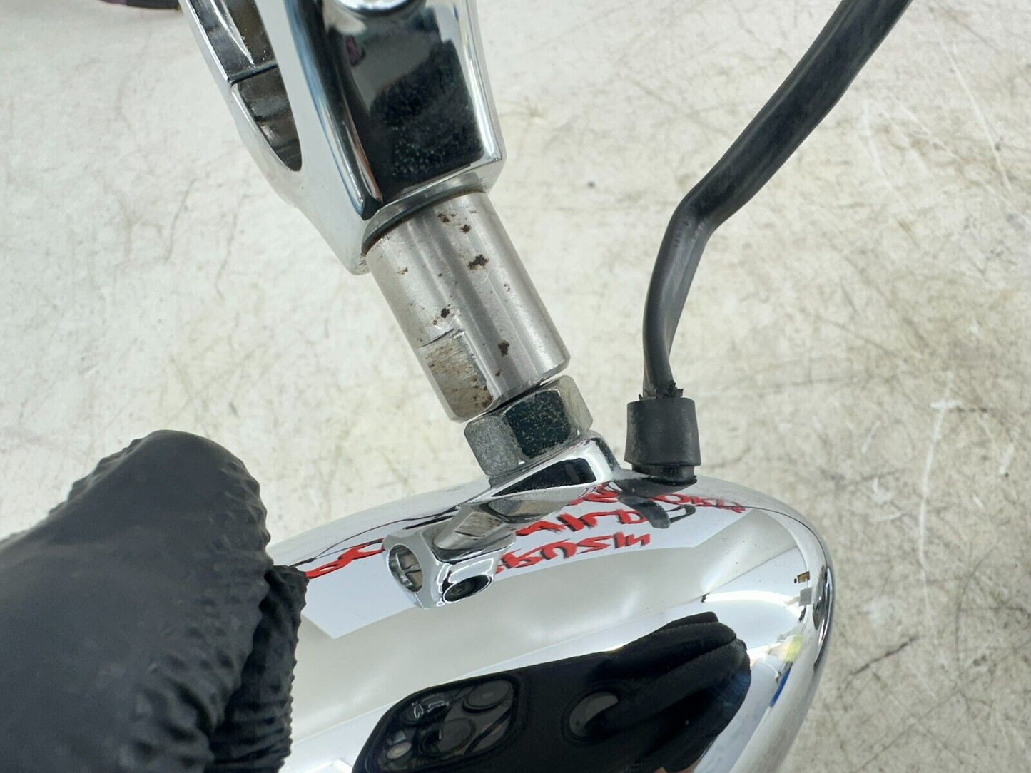 2002 HARLEY DYNA LOW RIDER 41mm Fork Mounted Turn Signals W/ LED Bulb