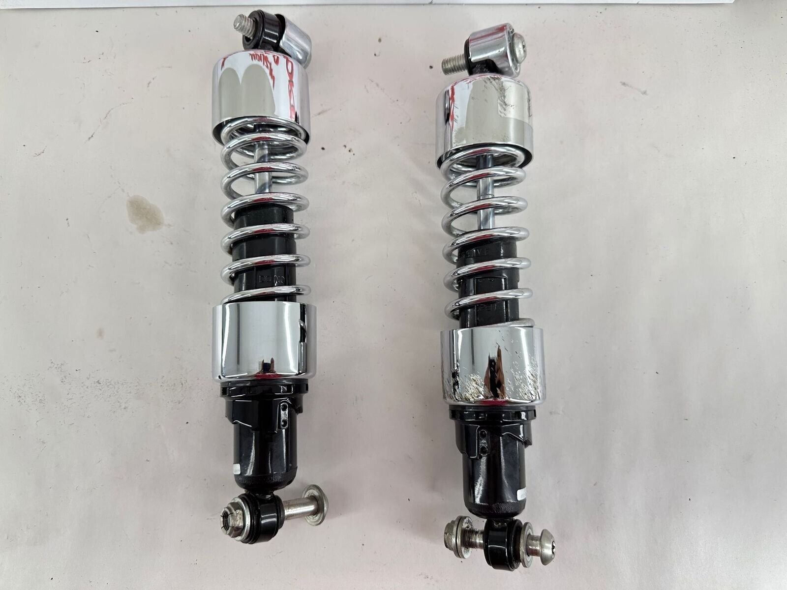 2012 HARLEY SPORTSTER CUSTOM Progressive Rear Shocks Suspension 412-4009