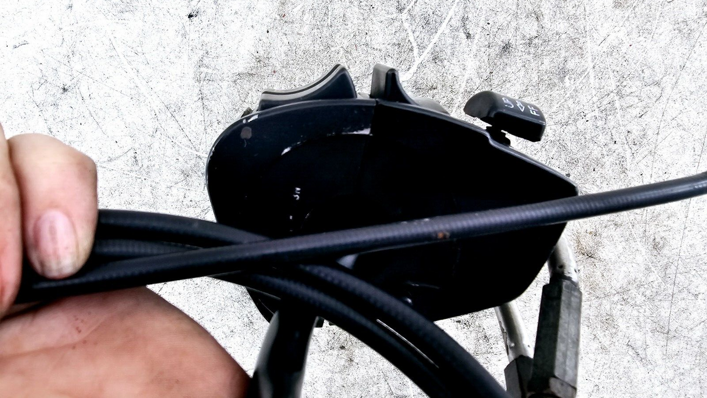 1994 HARLEY FLH ELECTRA GLIDE Right Hand Controls Switch Housing Throttle Cables