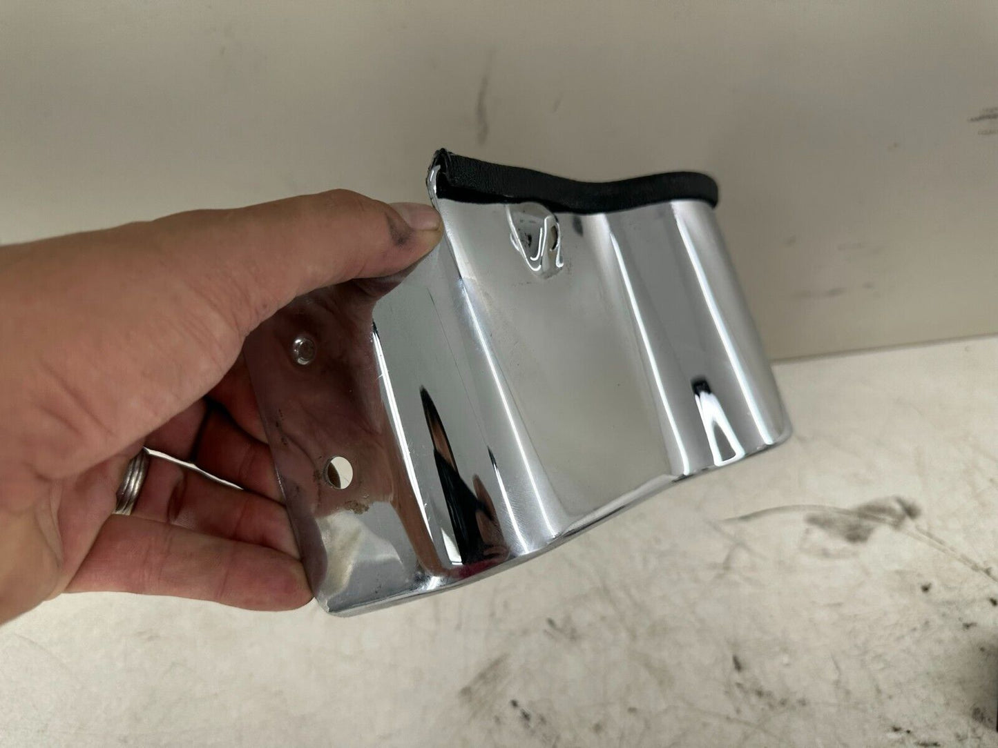 2004 HARLEY ELECTRA GLIDE Chrome Lower Batwing Fairing Trim Panel Cover