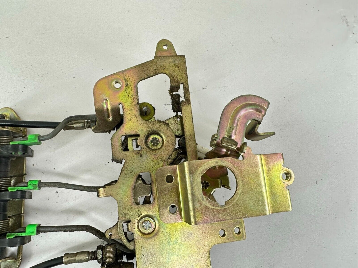 88-00 HONDA GOLDWING GL1500 TRUNK SADDLE BAG LOCK RELEASE LEVERS & COVER GUARD