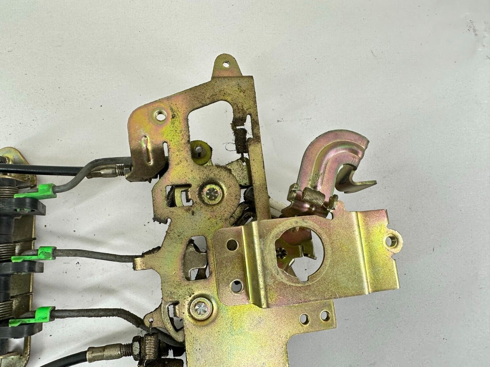 88-00 HONDA GOLDWING GL1500 TRUNK SADDLE BAG LOCK RELEASE LEVERS & COVER GUARD