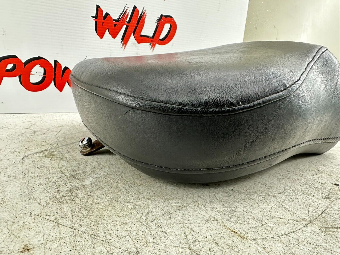 2001 HARLEY SOFTAIL FLSTS Heritage Springer Passenger Seat Pillion Pad