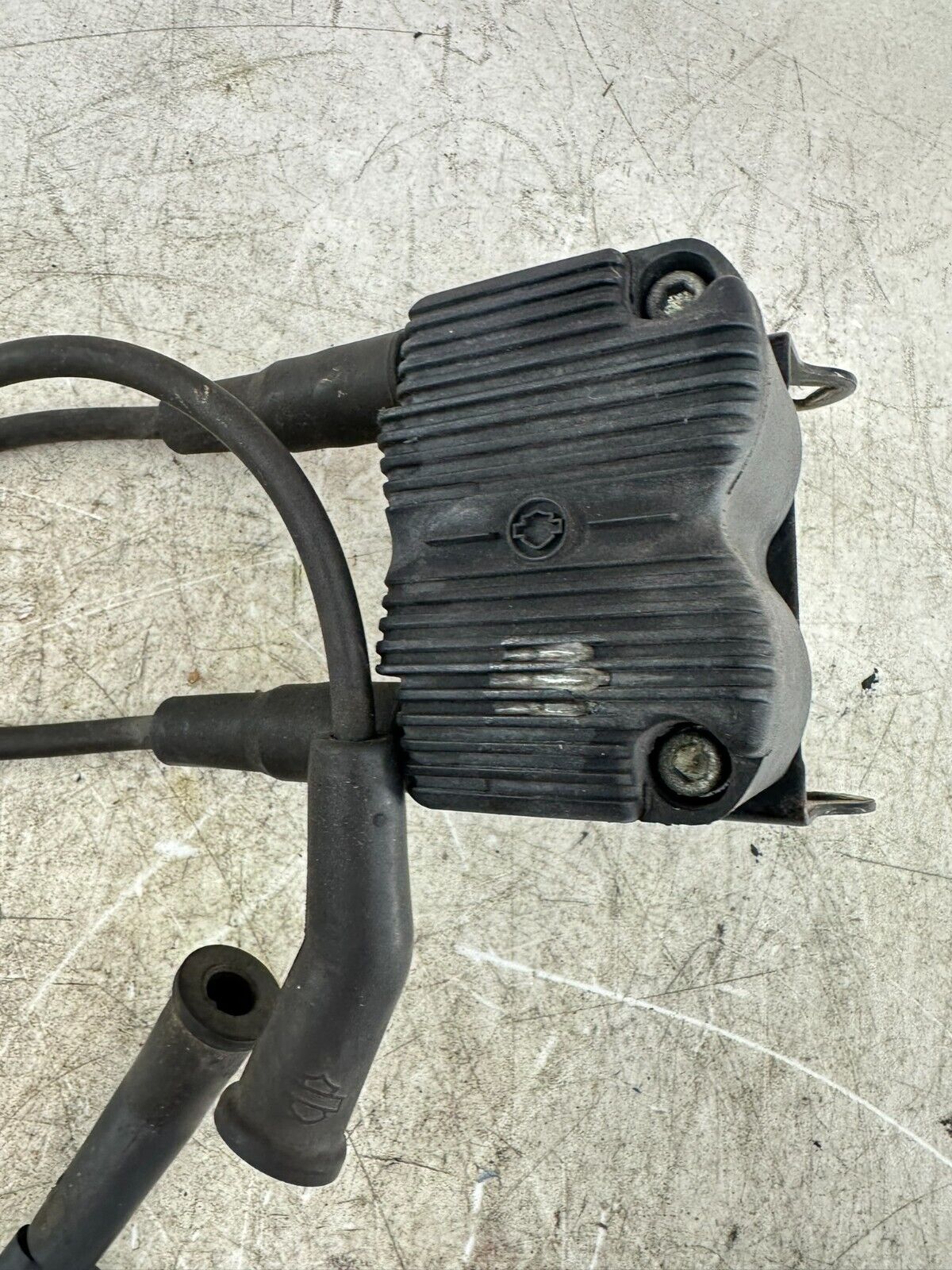 2007 Harley Electra Glide CVO Ignition Coil + Spark Plug Wires