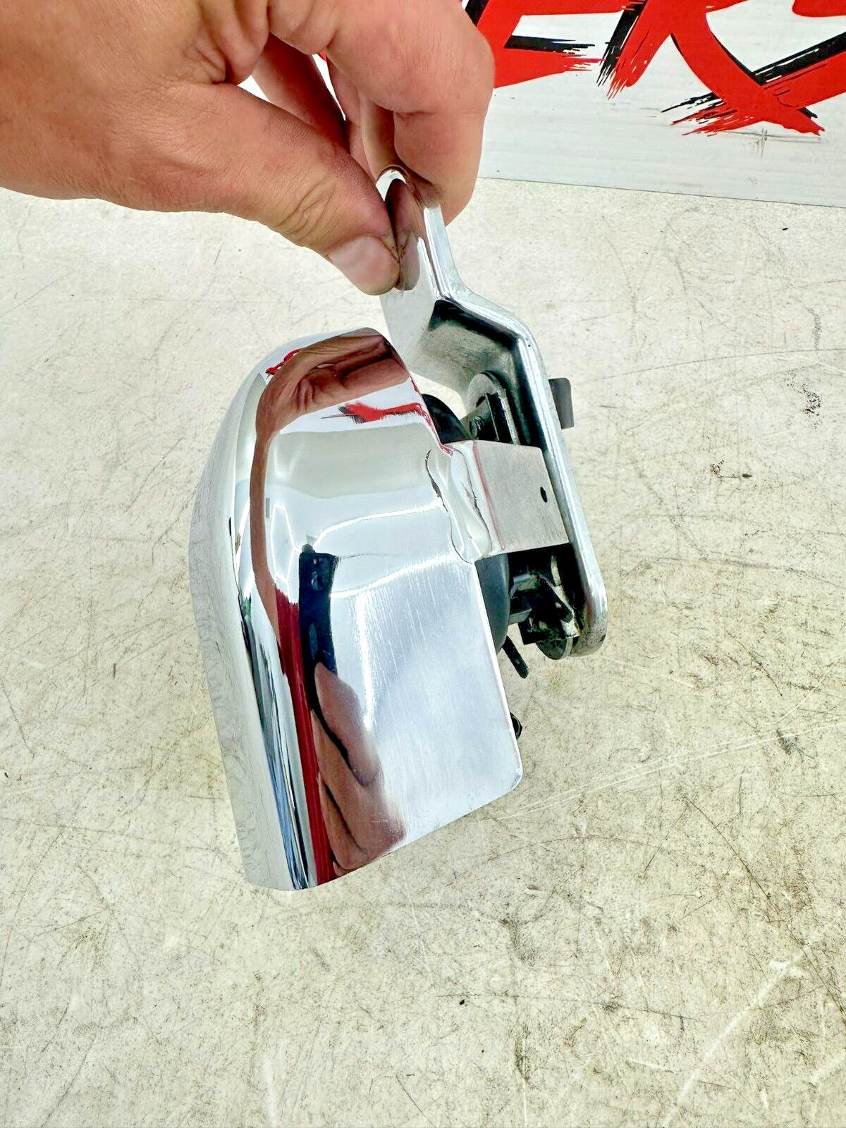 1999 HARLEY SOFTAIL Horn + Chrome Cover