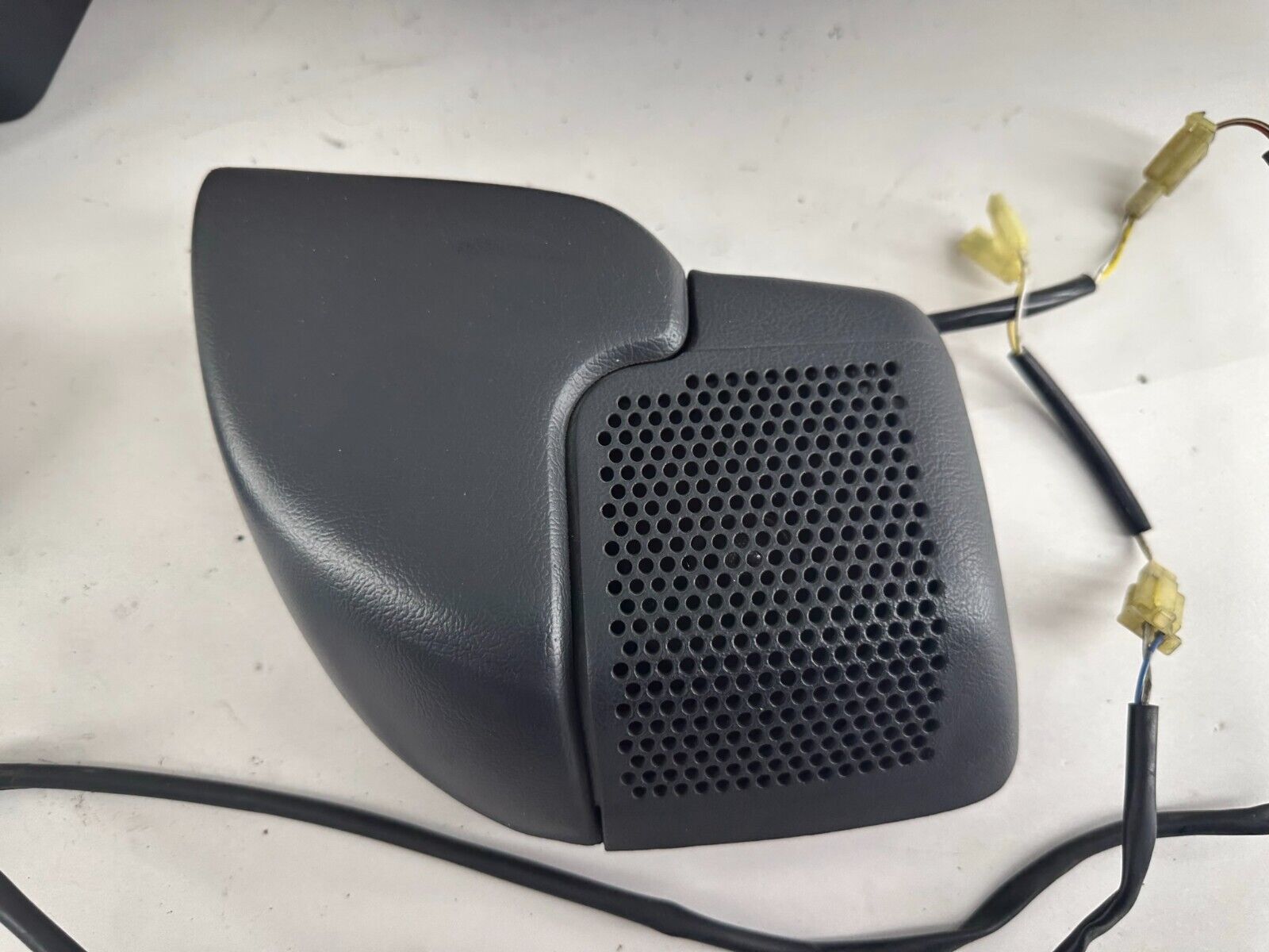 88-00 HONDA GOLDWING GL1500 PASSENGER ARMREST SPEAKER BOX w/ WIRING