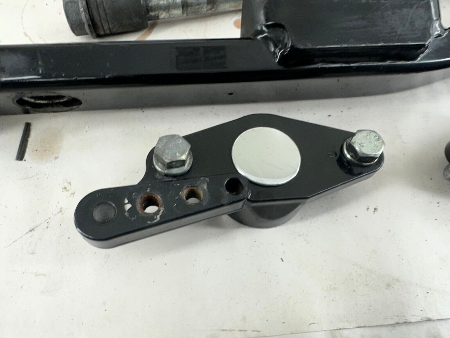 2000 HARLEY FLH ELECTRA GLIDE Swingarm + Bushings + Axle + Trans Bolt