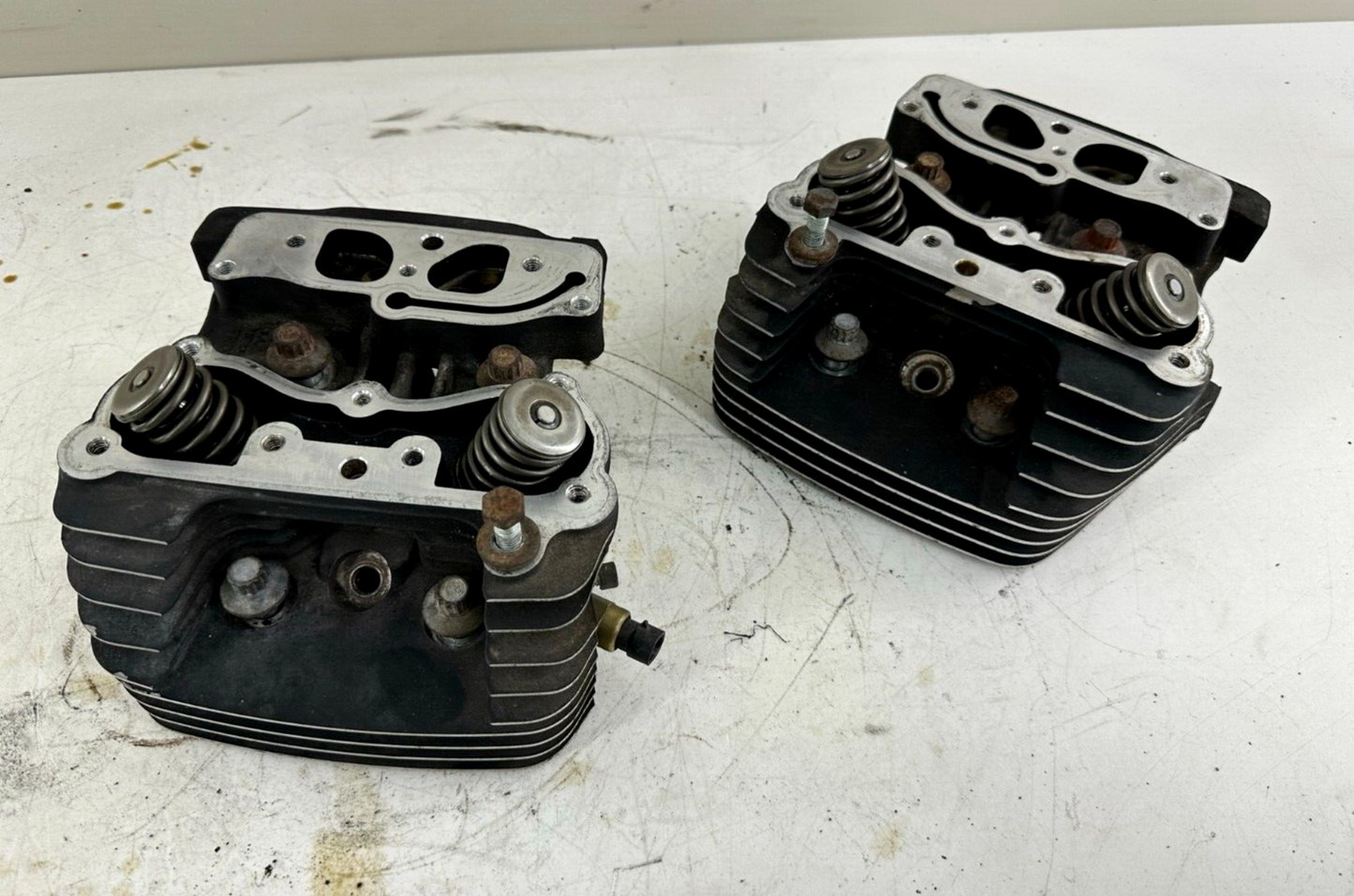 2003 HARLEY DAVIDSON SOFTAIL Twin Cam Engine Motor Cylinder Heads
