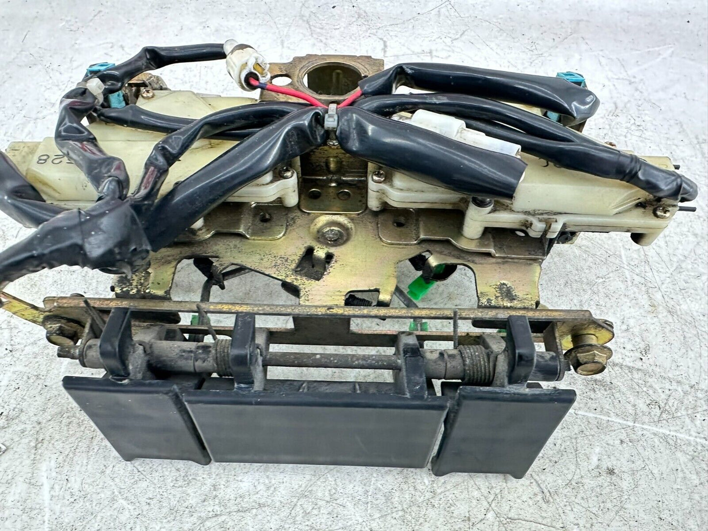 2004 Honda Goldwing GL1800 Trunk Saddle Bag Auto Lock Release Levers