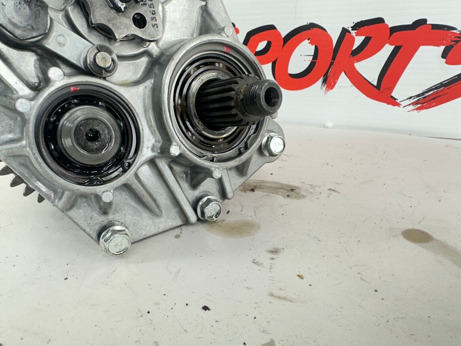 2003 Harley Davidson Sportster OEM HD 5 Speed Transmission Gear Box 33655-90