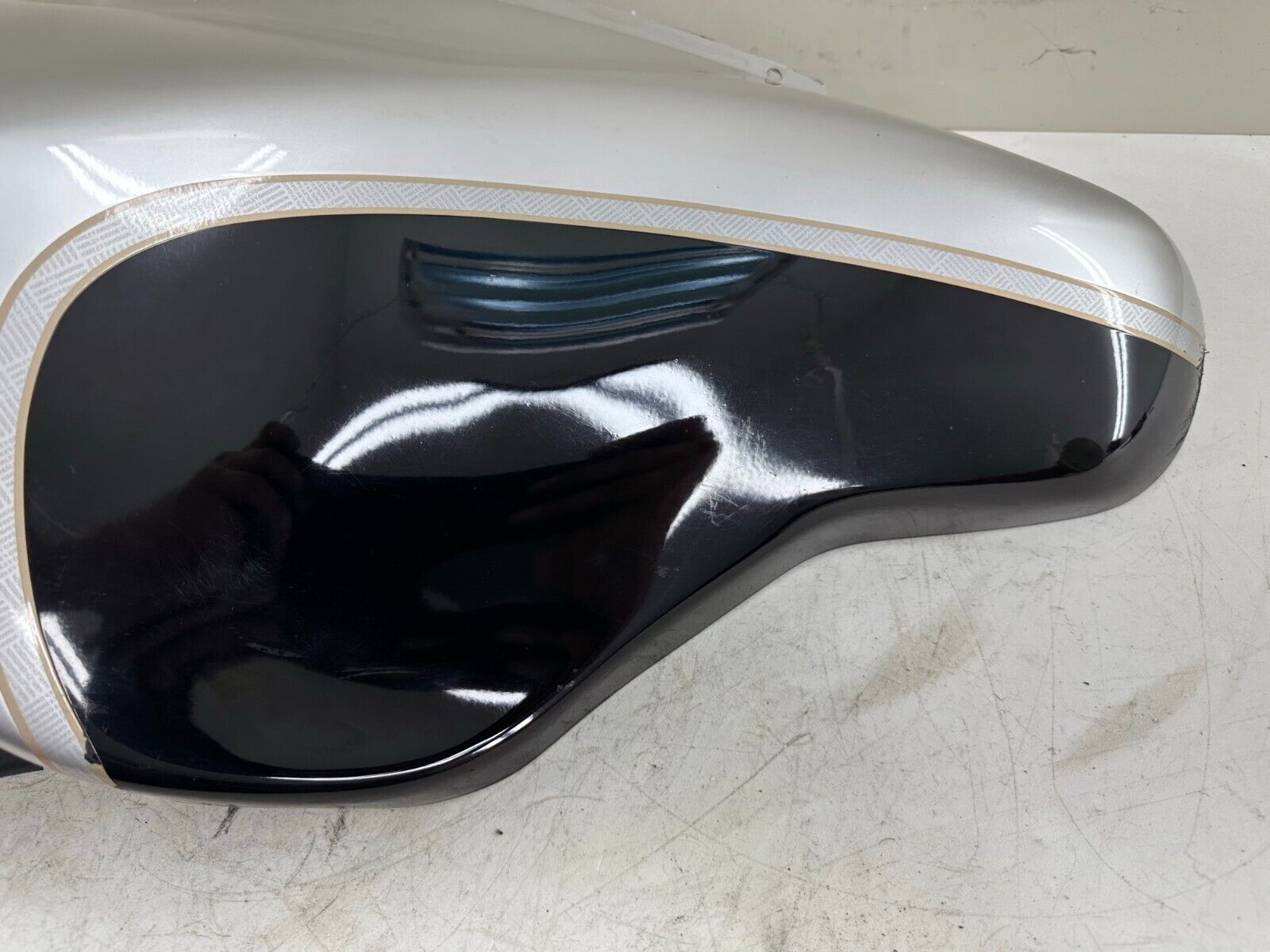 2003 HARLEY FLH ELECTRA GLIDE 100TH ANNIVERSARY Batwing Upper Main Fairing Cowl