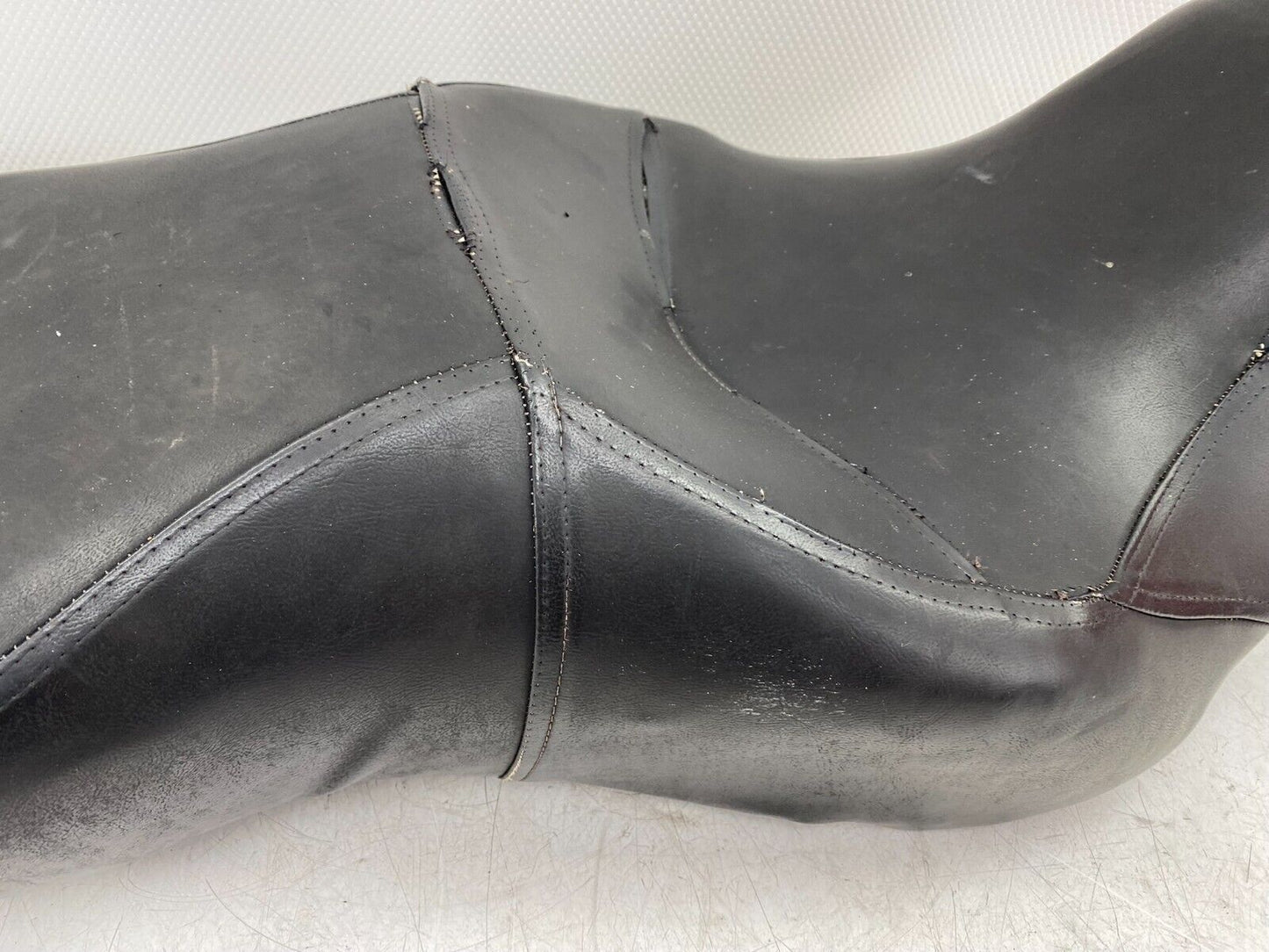 2007 Harley Davidson Dyna Seat Saddle Two Up Driver Passenger