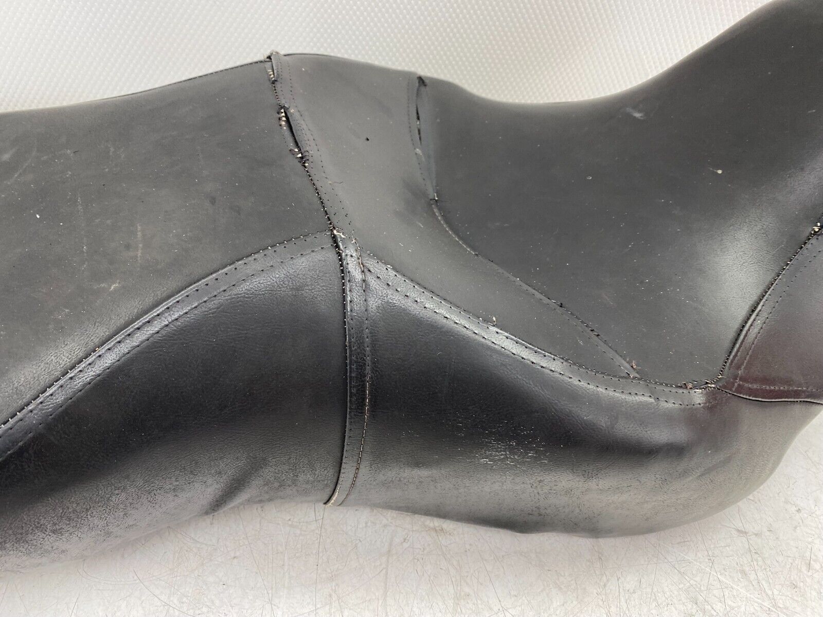 2007 Harley Davidson Dyna Seat Saddle Two Up Driver Passenger
