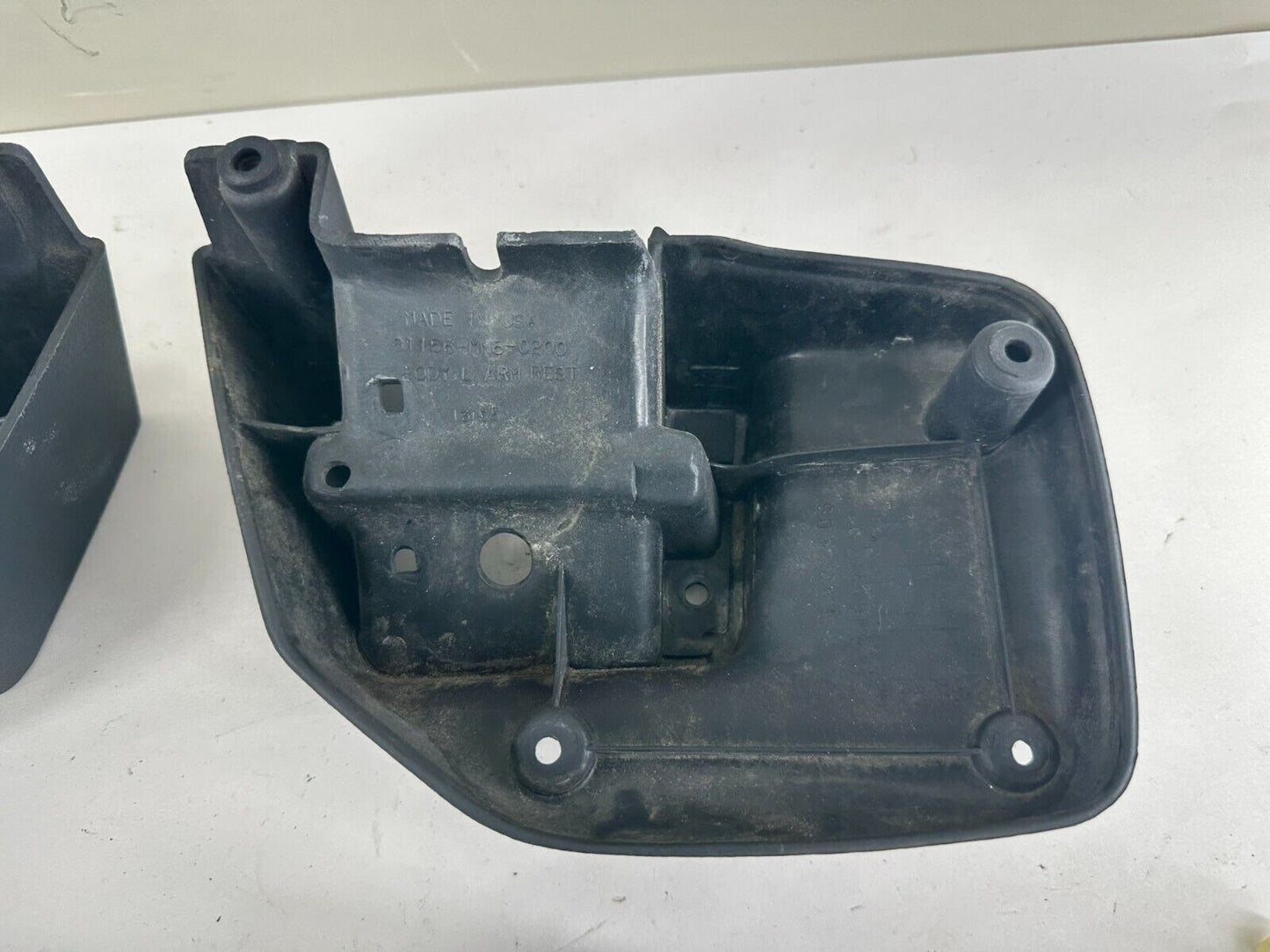 88-00 HONDA GOLDWING GL1500 PASSENGER ARMREST SPEAKER BOX w/ WIRING