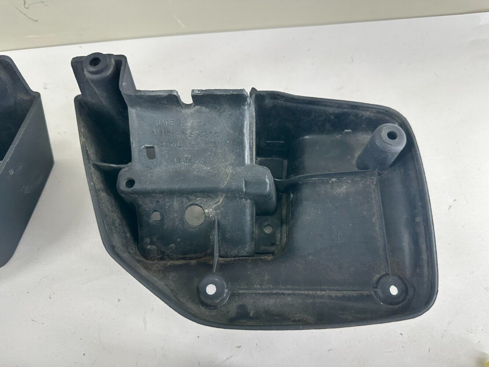 88-00 HONDA GOLDWING GL1500 PASSENGER ARMREST SPEAKER BOX w/ WIRING