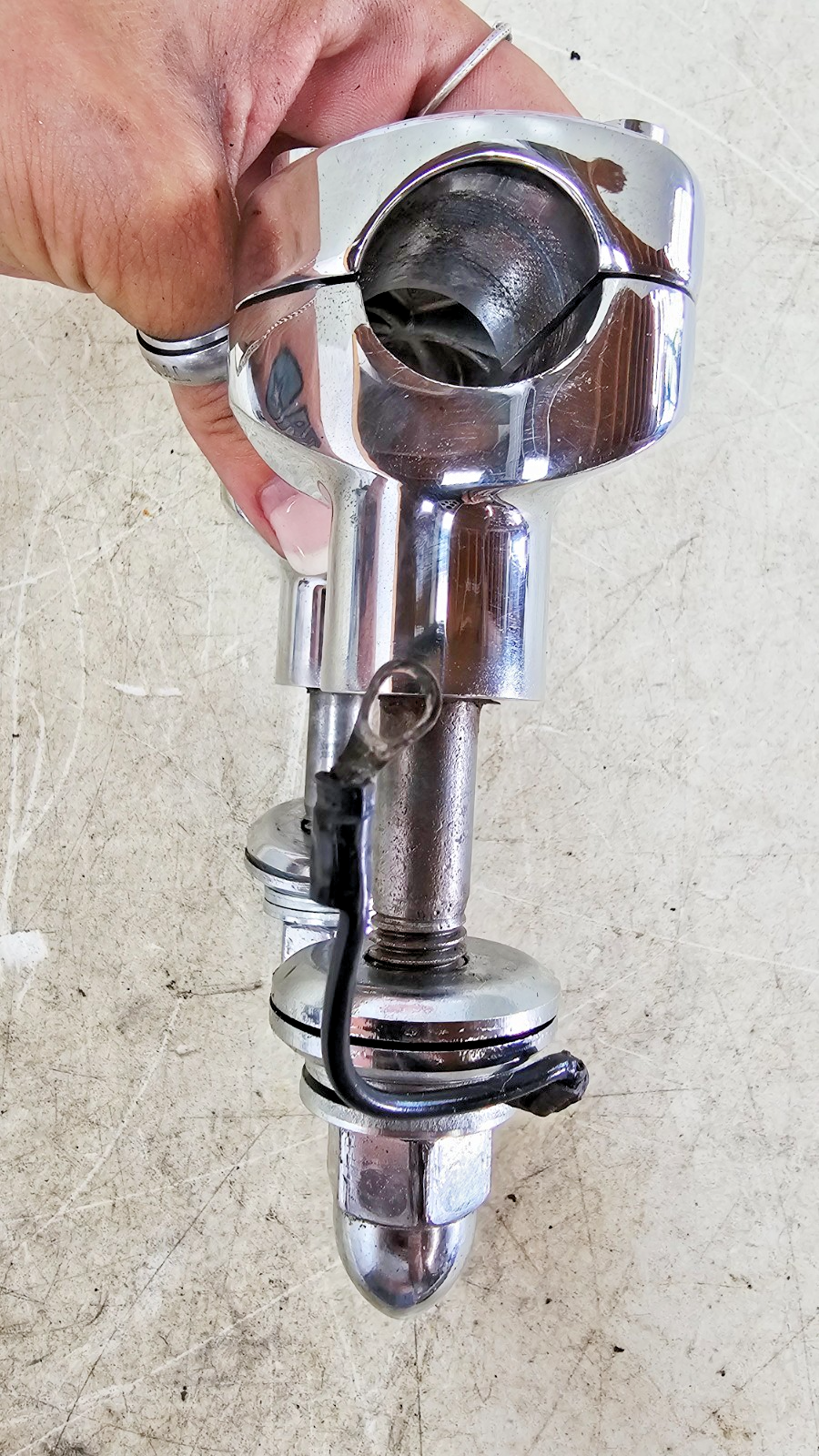 1993 HARLEY SOFTAIL Chrome Handlebar Clamp + Riser