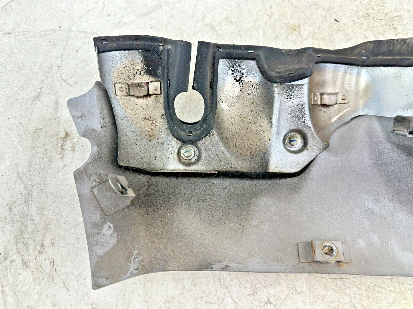 2004 Honda Goldwing GL1800 Right Lower Exhaust Header Heat Shield Cover Fairing