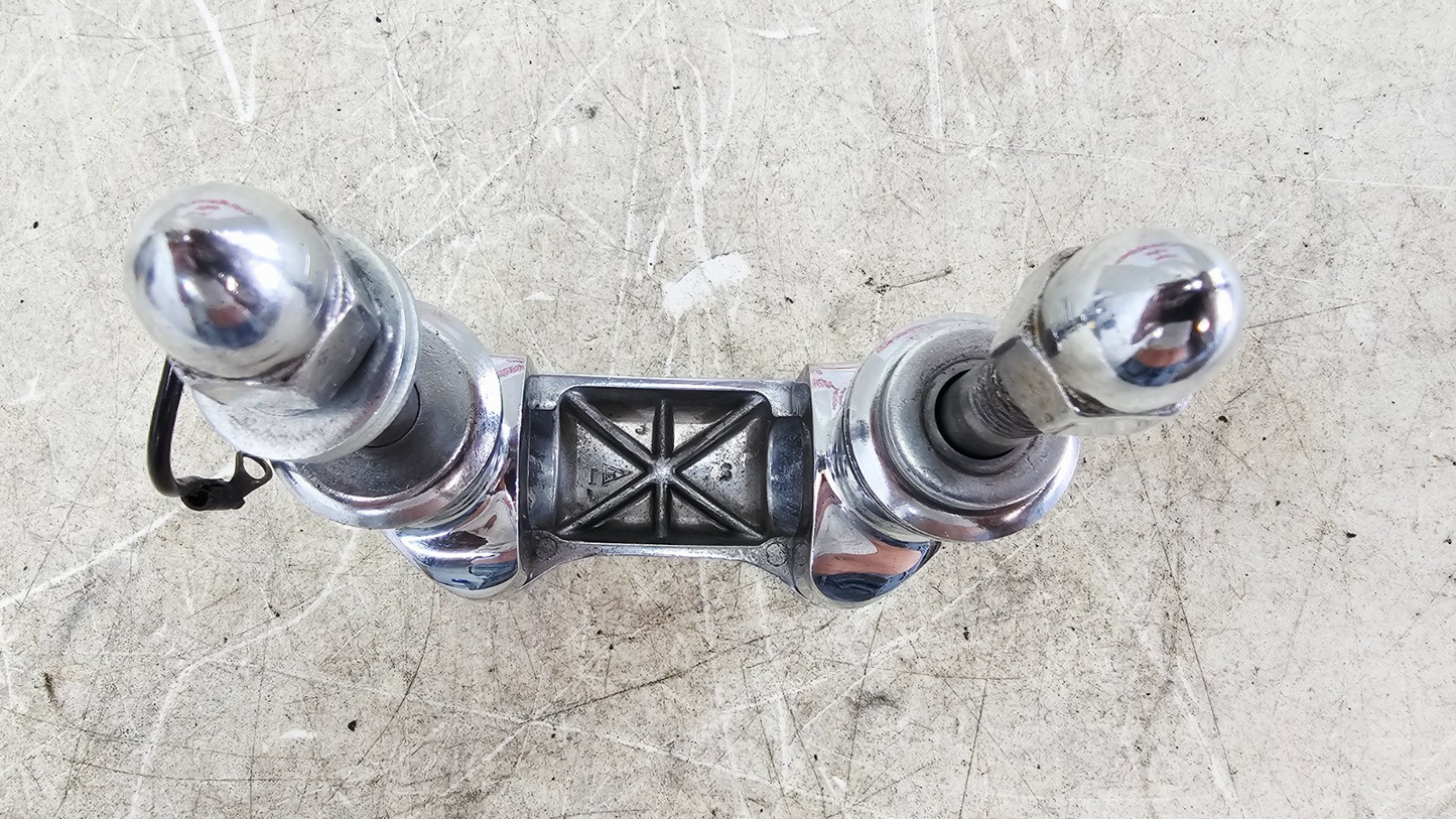 1993 HARLEY SOFTAIL Chrome Handlebar Clamp + Riser