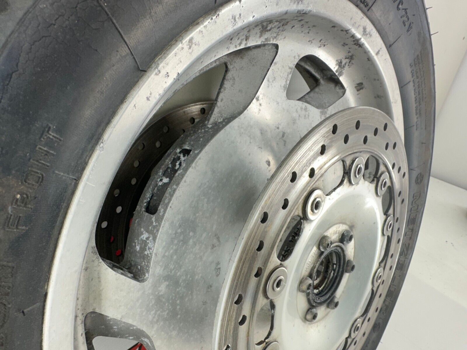 1998 HONDA VALKYRIE INTERSTATE Front Wheel Rim Mag 17"