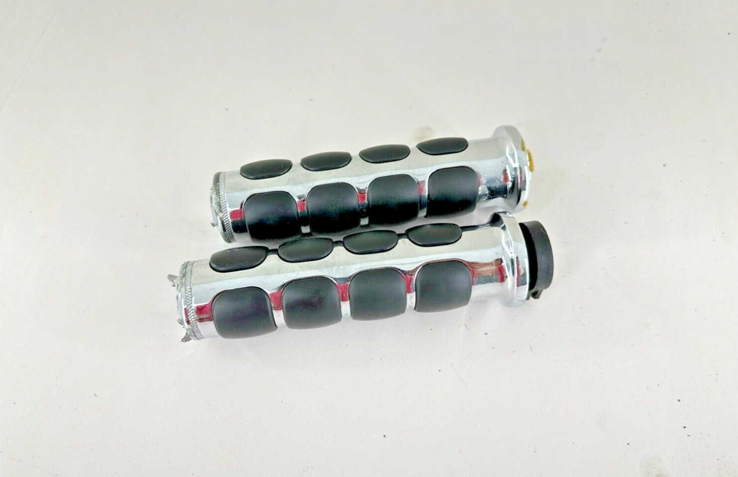 2001-2010 Honda Goldwing GL1800 1800 Kuryakyn Chrome Rubber ISO Grips