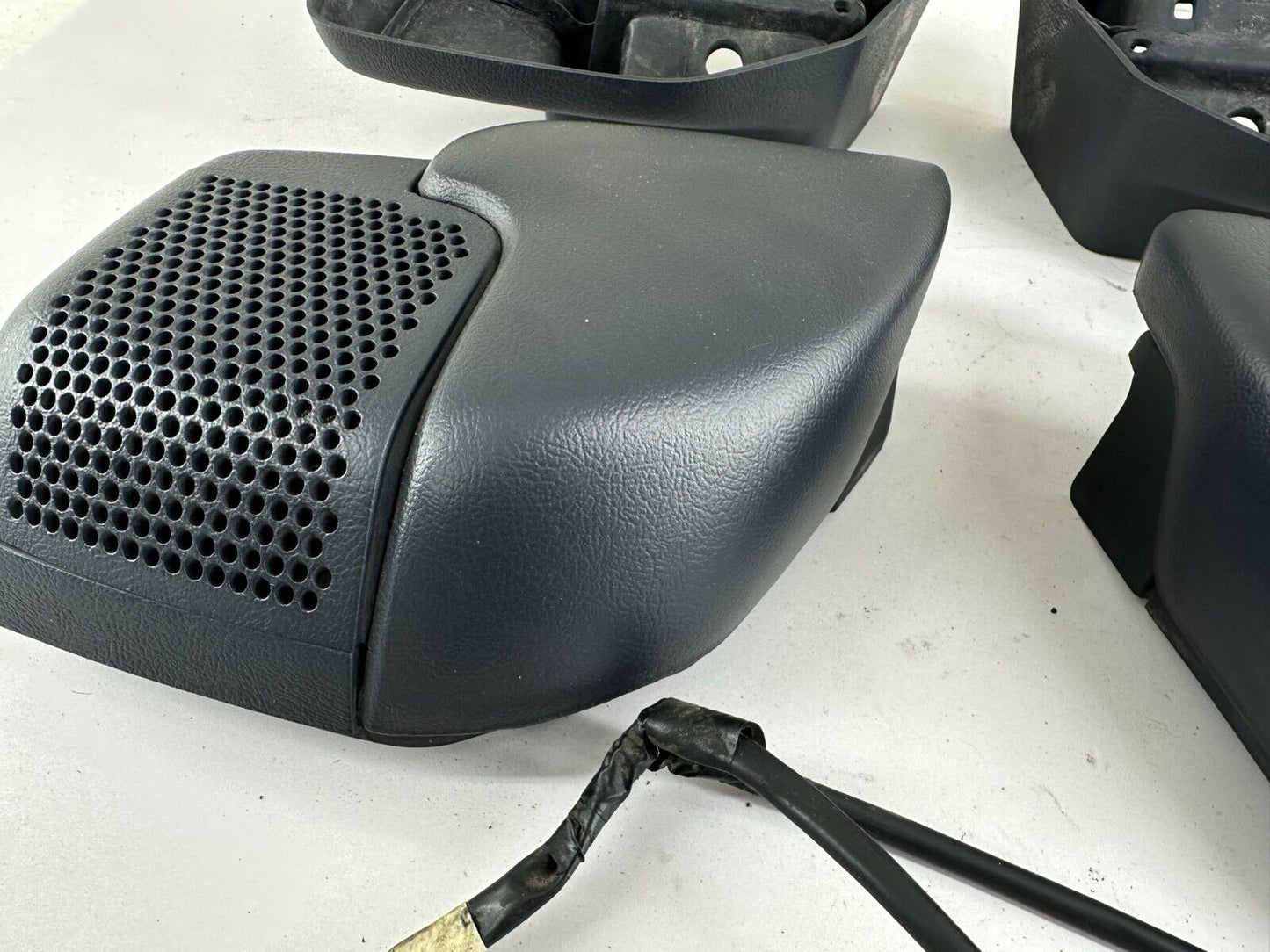 88-00 HONDA GOLDWING GL1500 PASSENGER ARMREST SPEAKER BOX w/ WIRING