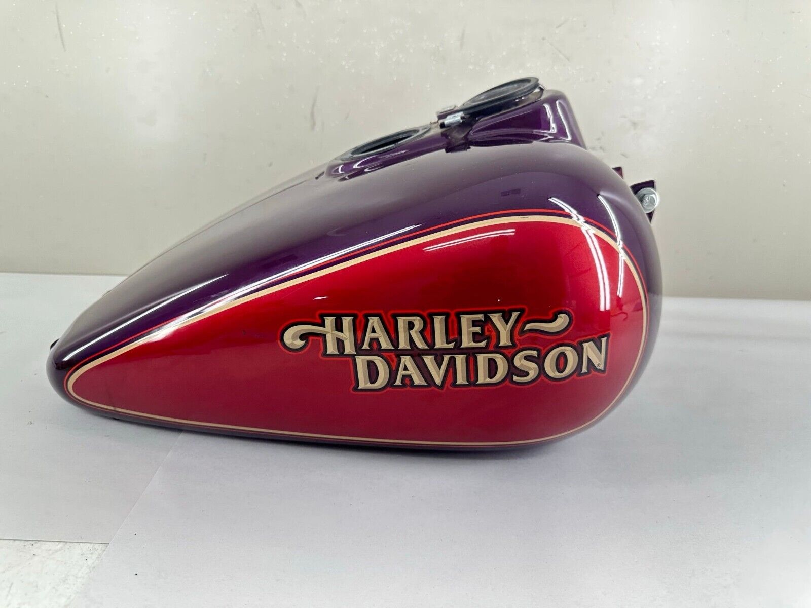 1996 HARLEY DAVIDSON DYNA Gas Fuel Tank FXDS Con