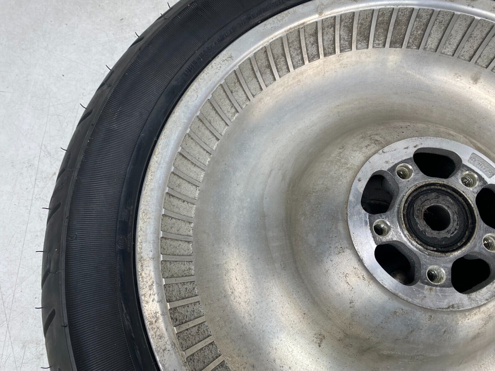 2001 HARLEY DAVIDSON SOFTAIL Deuce Rear Wheel Rim Tire 41074-00 17"
