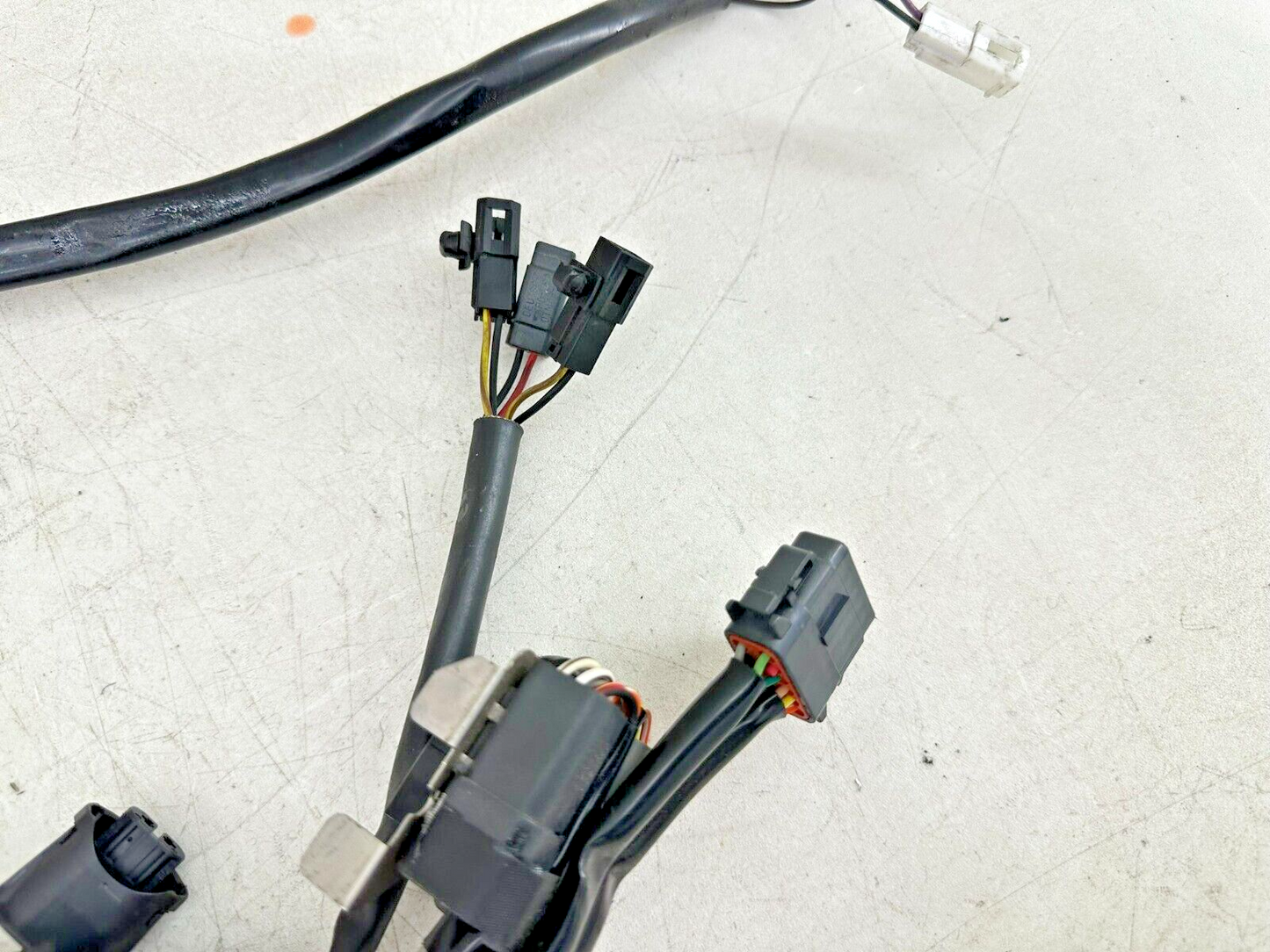 2003 Harley Davidson V Rod VRSCA Main Wire Wiring Harness Fuse + Relay Un-Cut