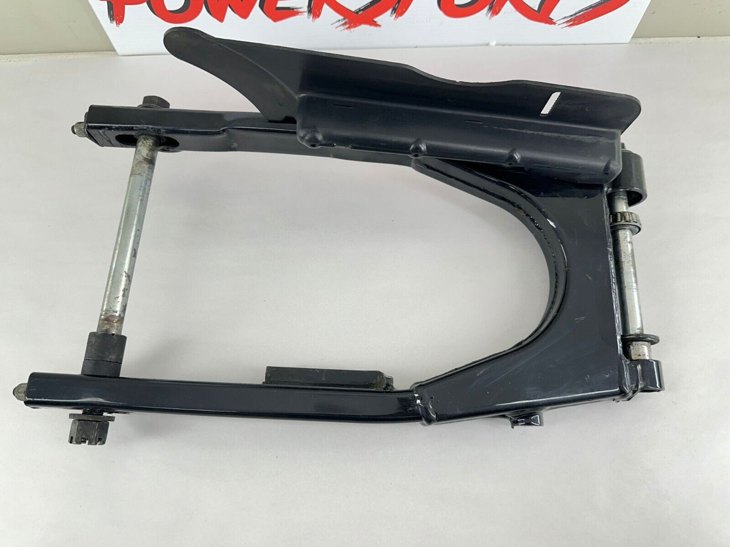 2003 Harley Davidson Sportster Swingarm Fork + Axle + Mounting Bolt