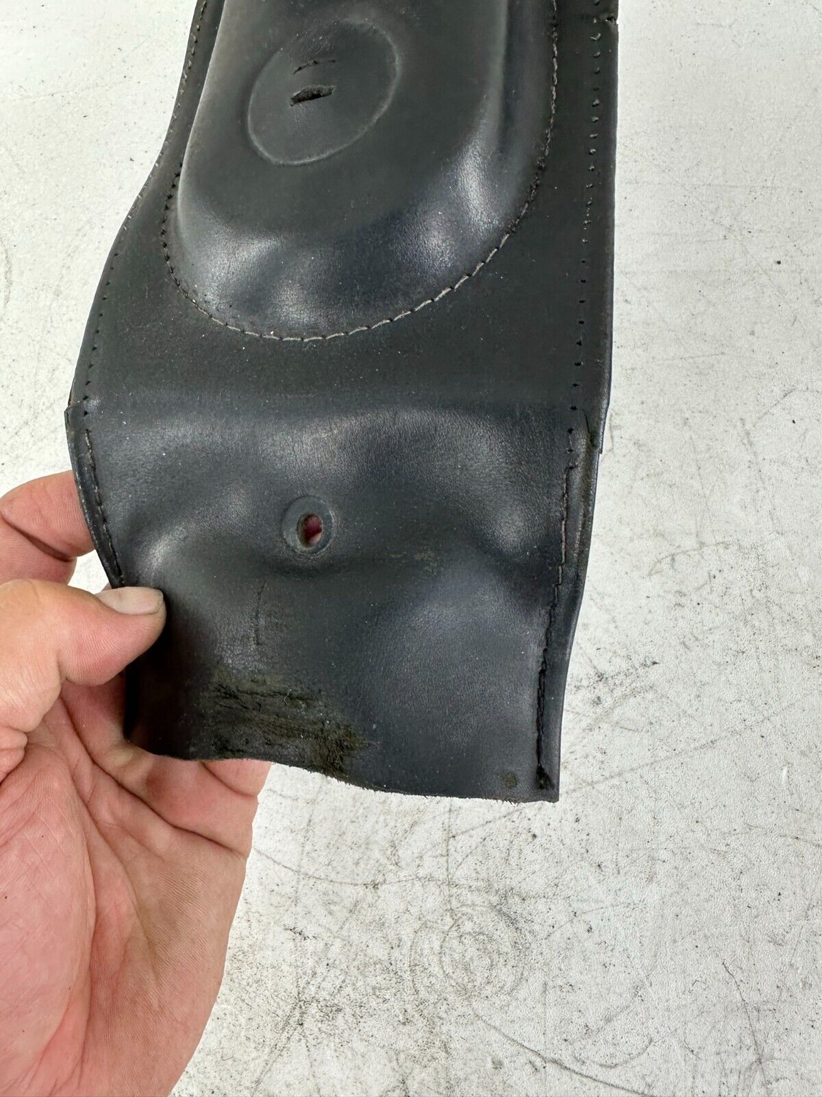 2003 HARLEY DAVIDSON SOFTAIL Gas Tank Lower Dashboard Fillet Panel Storage Bag