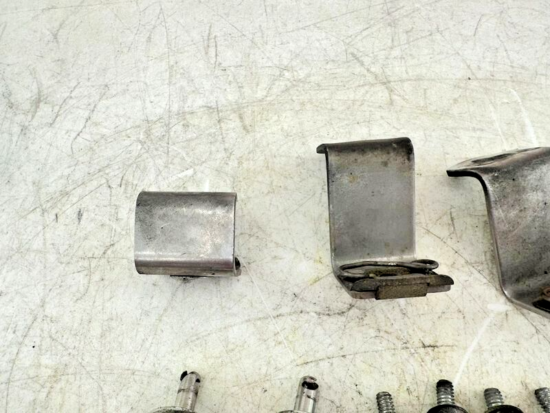 1999 HARLEY FLH ELECTRA GLIDE OEM HD Saddlebag Mounting Lock Pins + Hardware
