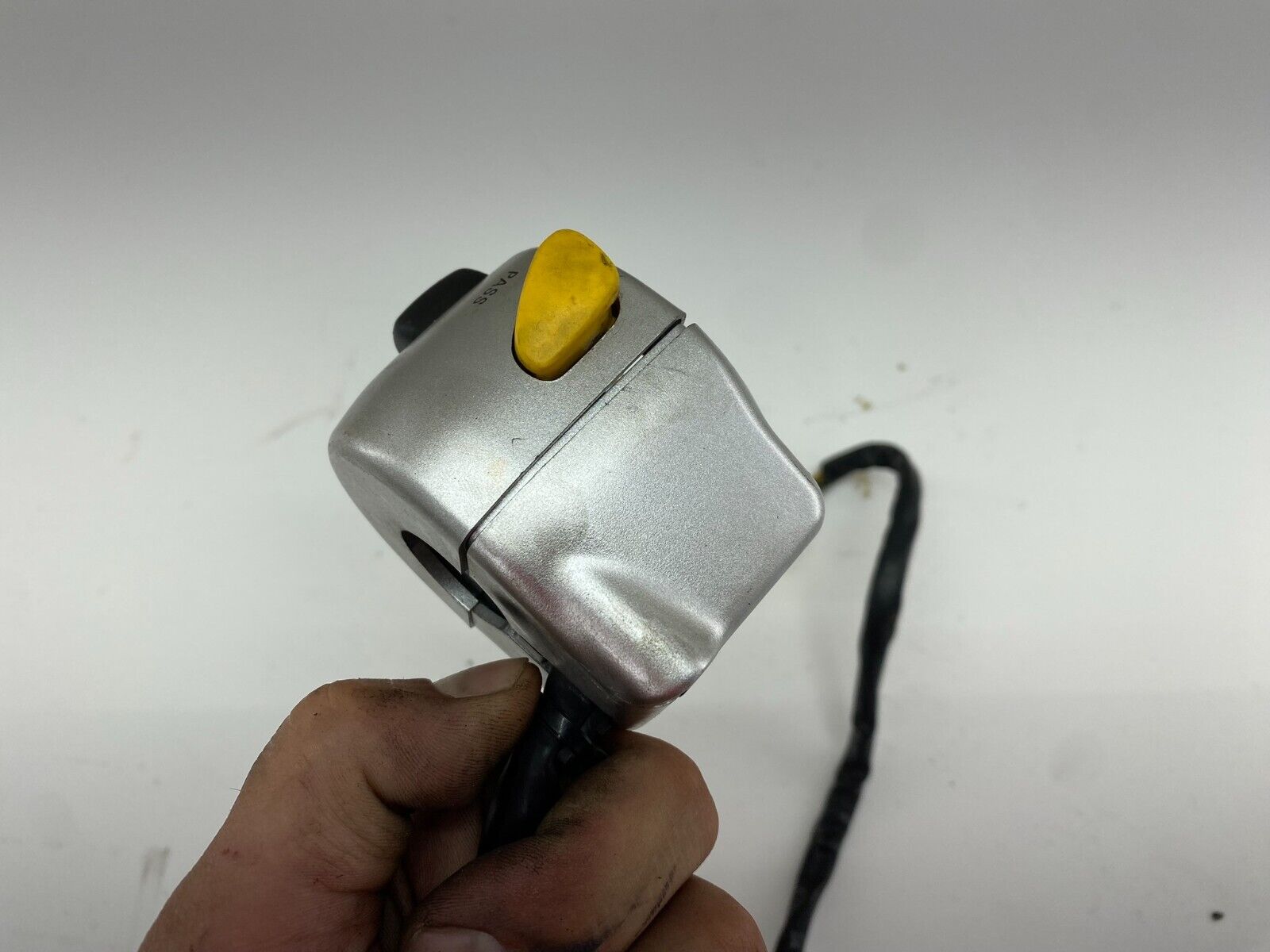 06-17 SUZUKI BOULEVARD M109R VZR1800 Left Hand Controls Switch Housing Buttons