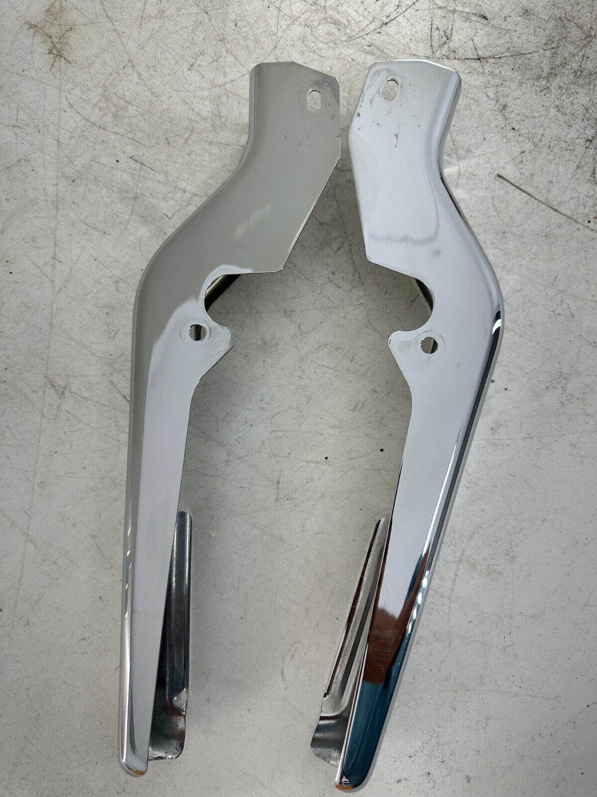 2005 HARLEY FLH ROADKING Rear Frame Strut Arm Bar Covers