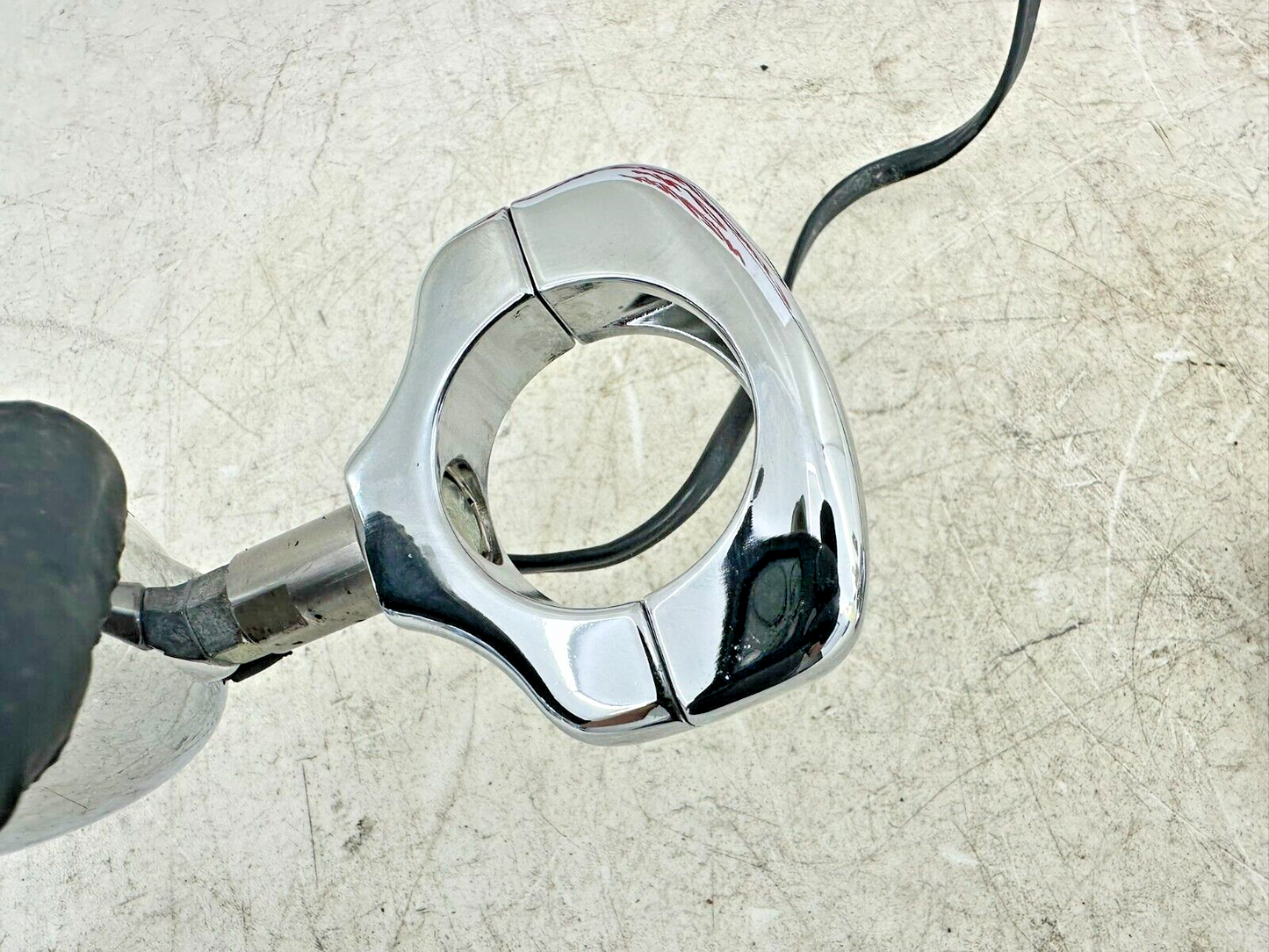 2002 HARLEY DYNA LOW RIDER 41mm Fork Mounted Turn Signals W/ LED Bulb