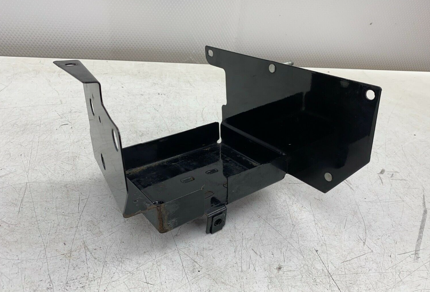 2003 HARLEY DAVIDSON FLH ROADKING CVO Battery Tray Bracket
