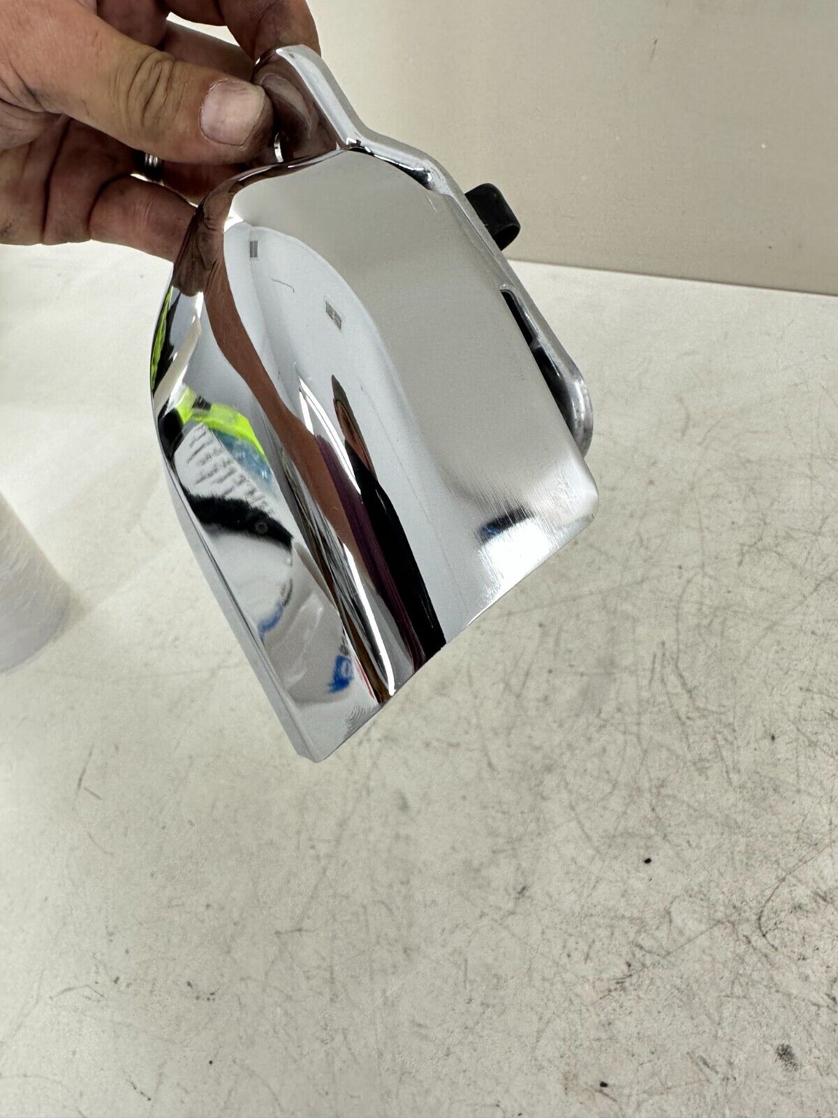 2003 HARLEY DAVIDSON SOFTAIL Horn & Chrome Cover