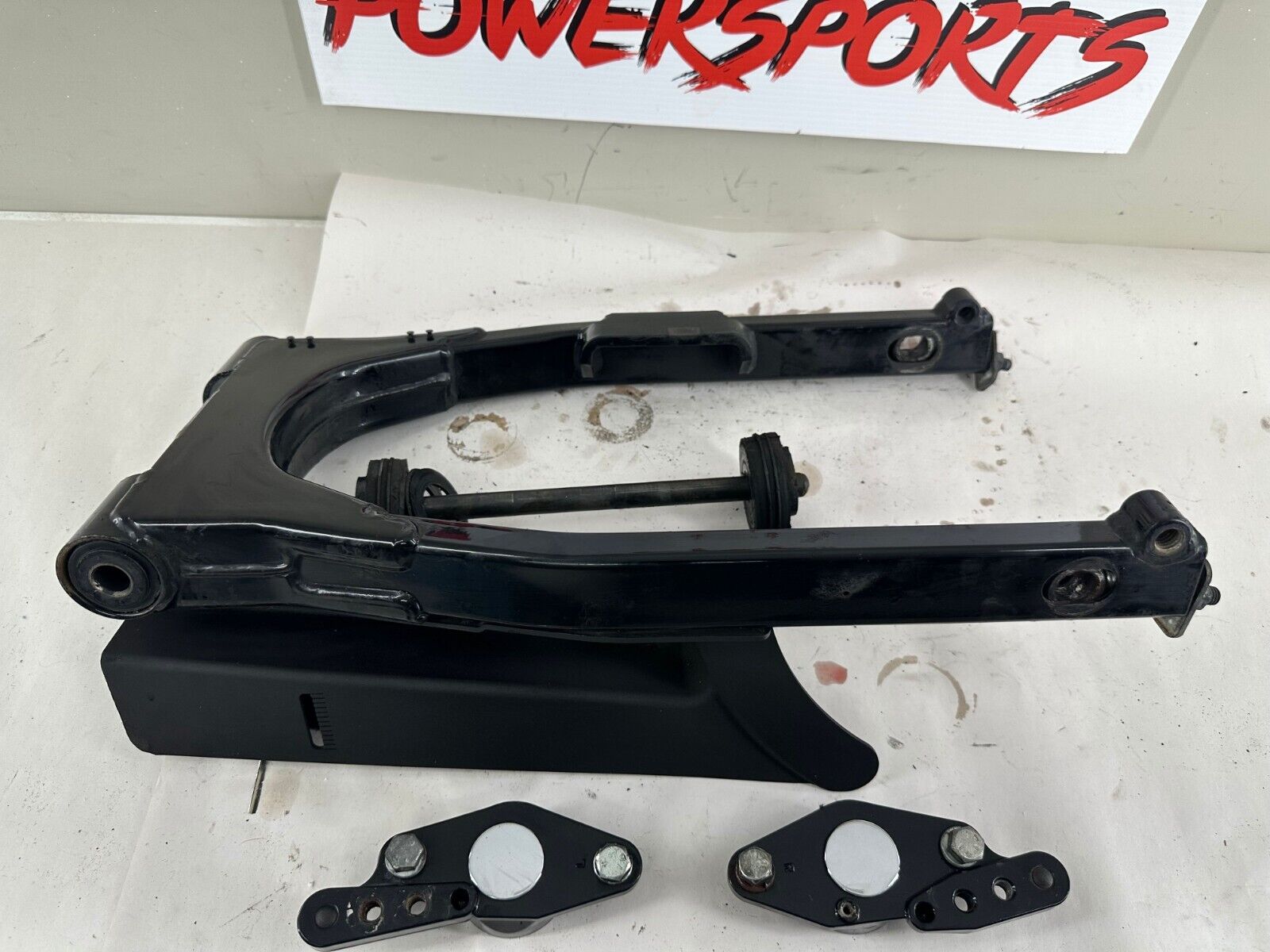 2000 HARLEY FLH ELECTRA GLIDE Swingarm + Bushings + Axle + Trans Bolt