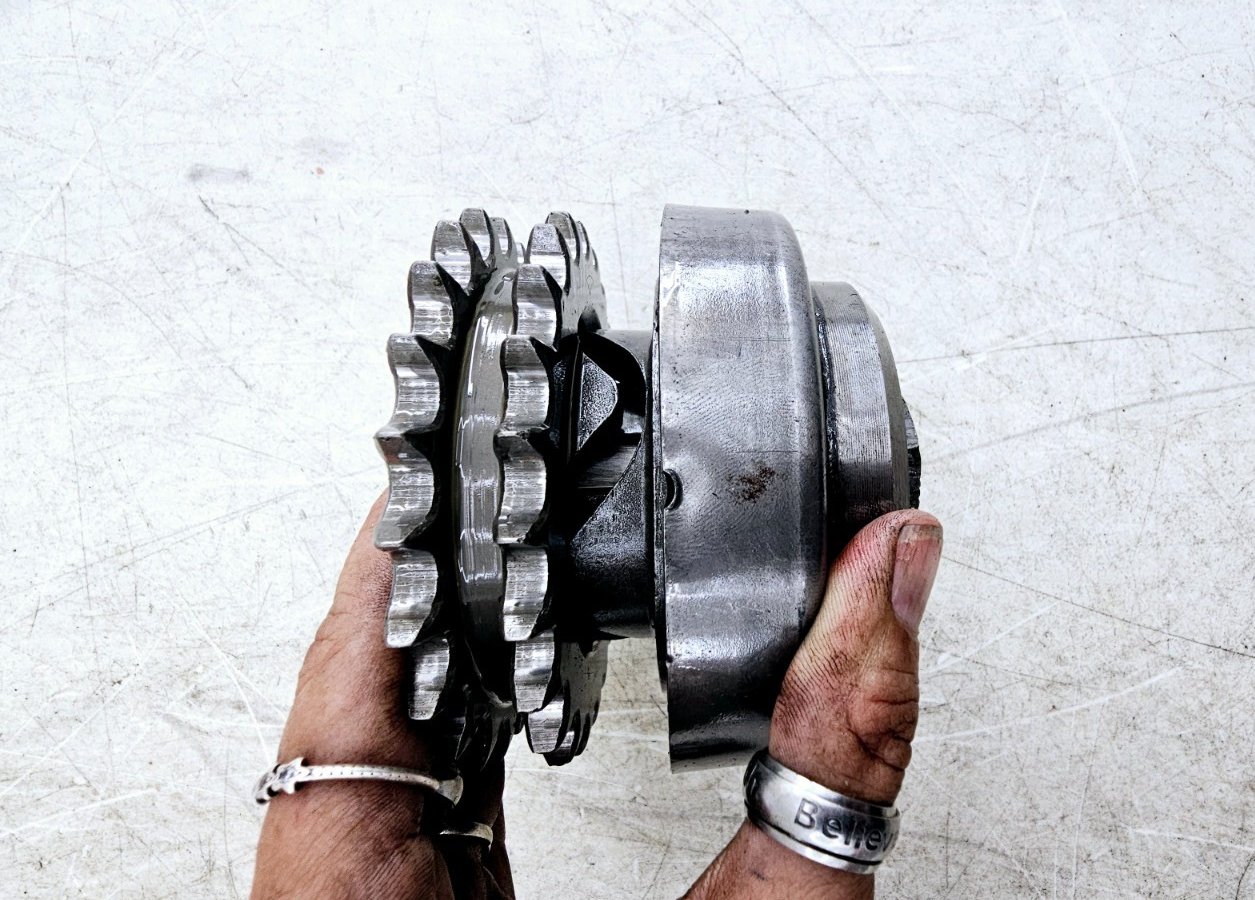 1988 HARLEY SOFTAIL Primary Clutch Chain Jackshaft Compensator Tapered Shaft