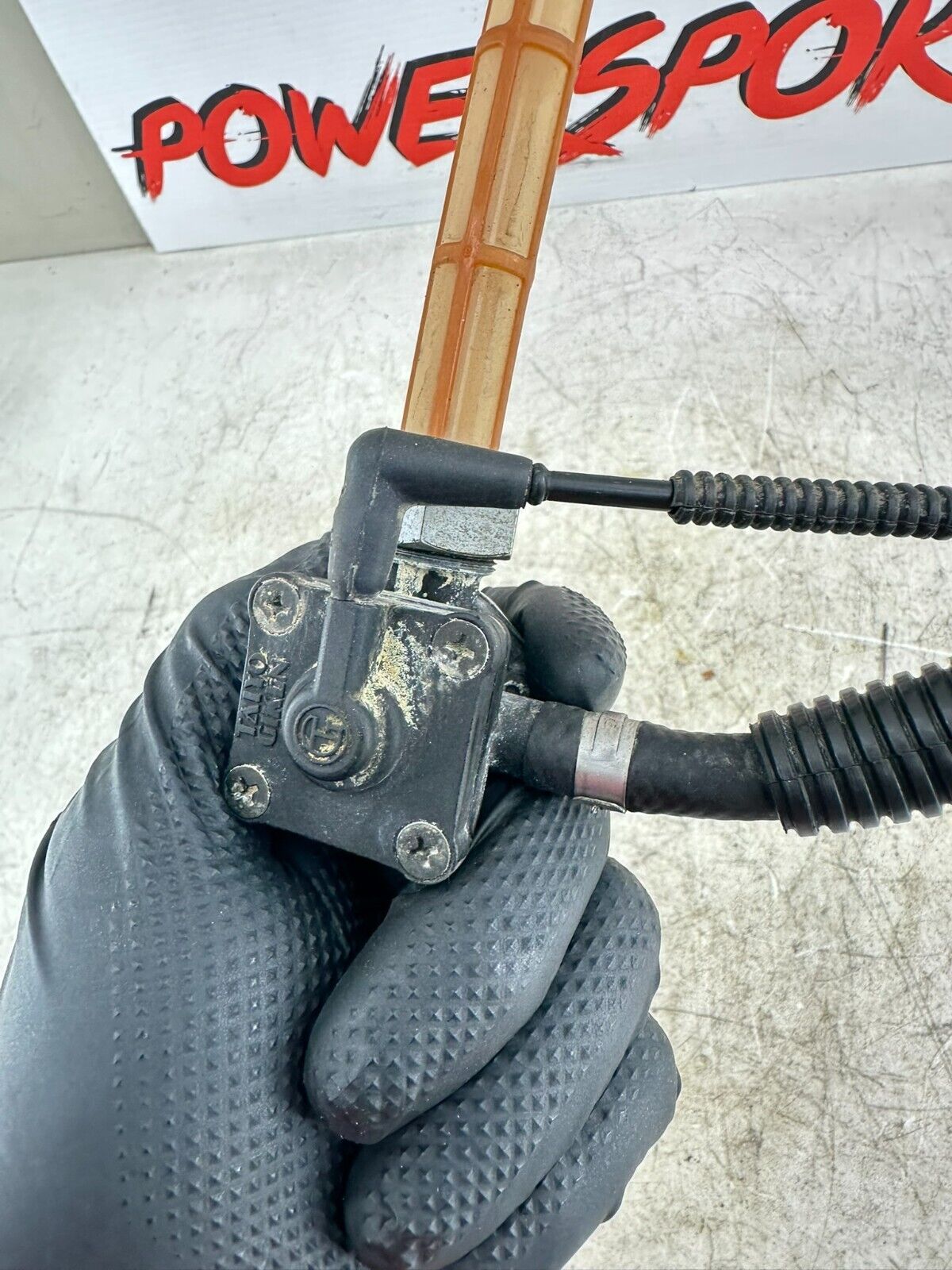 2002 HARLEY DYNA LOW RIDER Petcock Gas Tank Fuel Valve On Off