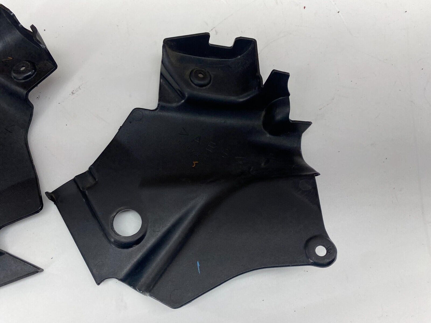 2005 YAMAHA ROYAL STAR 1300 XVZ1300CT Tour Deluxe Black Side Cover Frame Guard