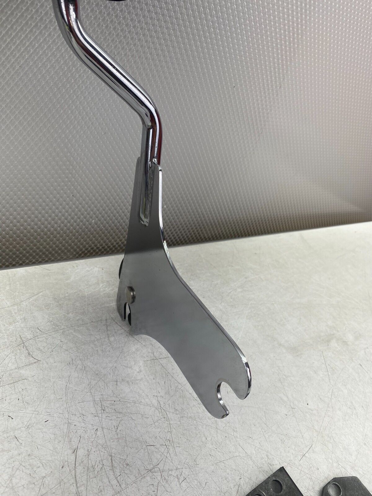 1998 HARLEY DAVIDSON FLH ROADKING QUICK RELEASE PASSENGER BACKREST SISSYBAR