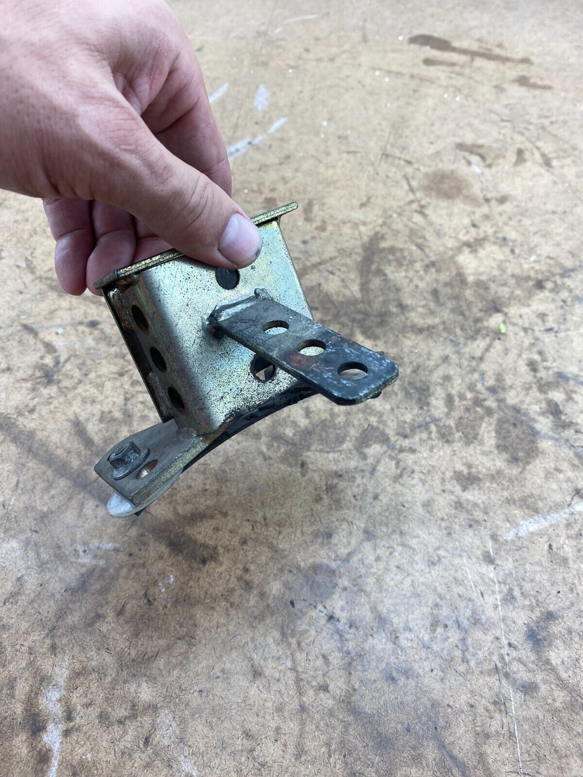 2001 HARLEY DAVIDSON FLH ELECTRA GLIDE Driver Backrest Mounting Bracket Stay