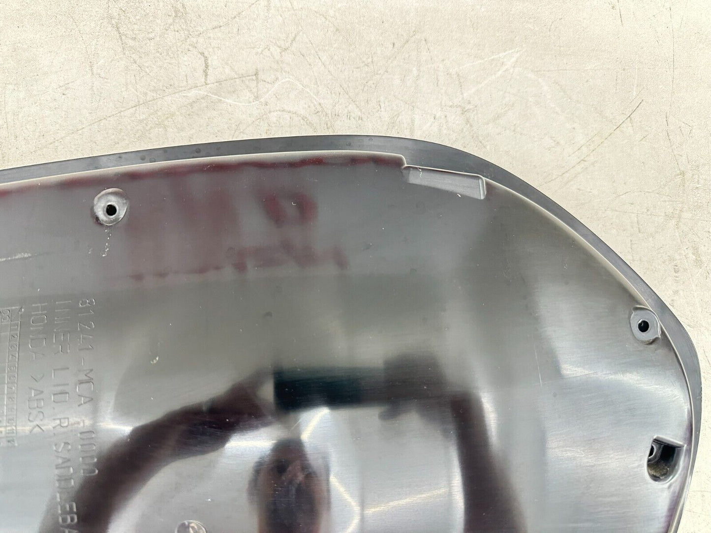 2004 Honda Goldwing GL1800 Right Inner Saddlebag Lid Cover Case