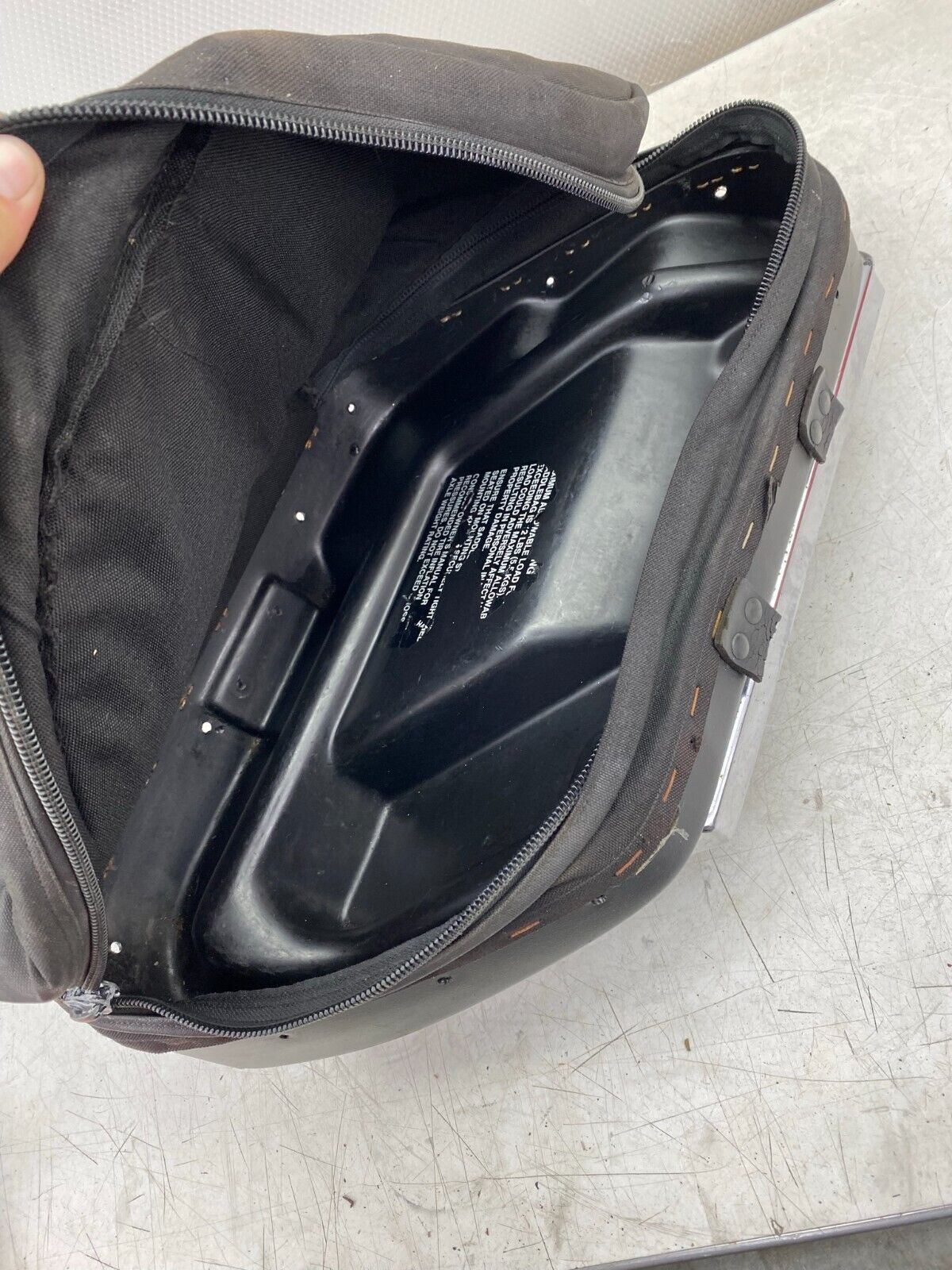 1996 HARLEY DAVIDSON DYNA Convertible Left Side OEM HD Saddlebag