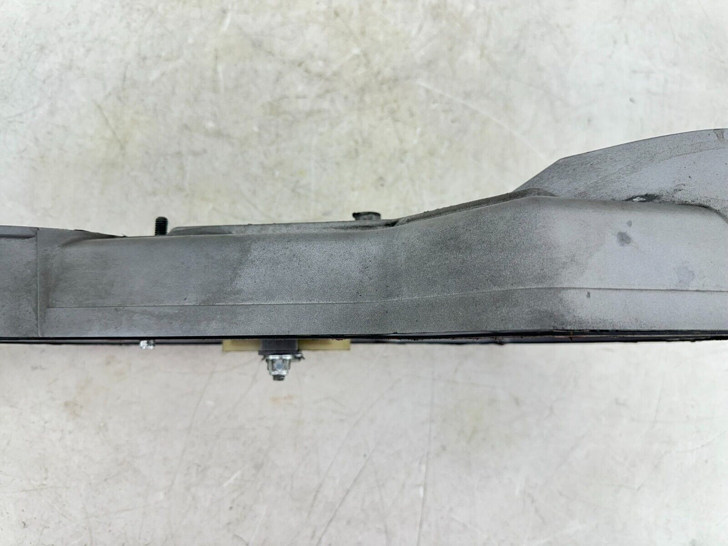 1999 HARLEY SOFTAIL Inner Primary Clutch Backing Plate Case Housing 60620-94A