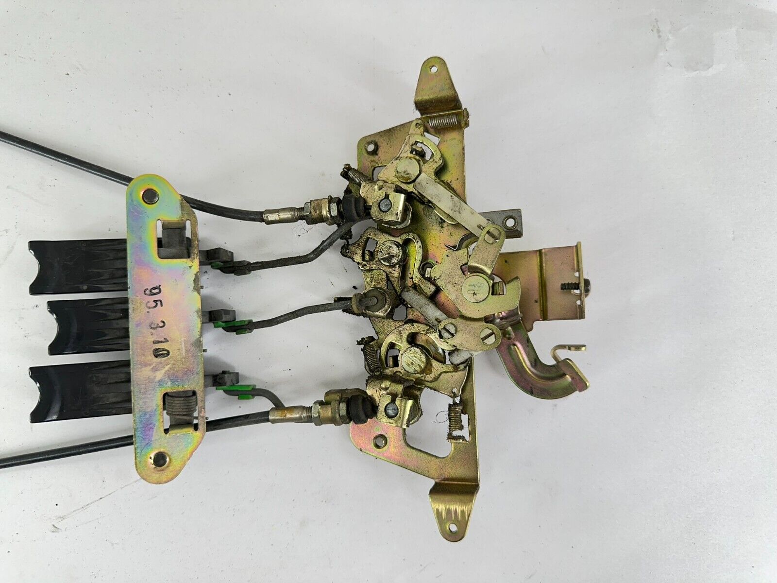 88-00 HONDA GOLDWING GL1500 TRUNK SADDLE BAG LOCK RELEASE LEVERS & COVER GUARD