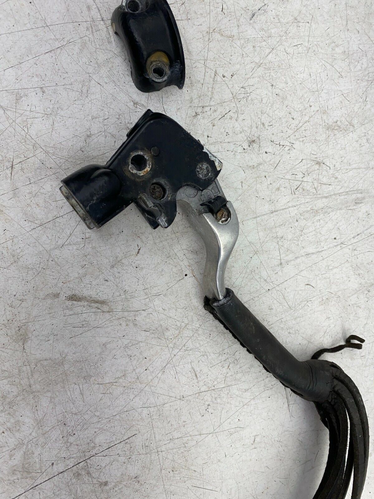 2003 HARLEY DAVIDSON FLH ELECTRA GLIDE Clutch Lever Perch Pirch
