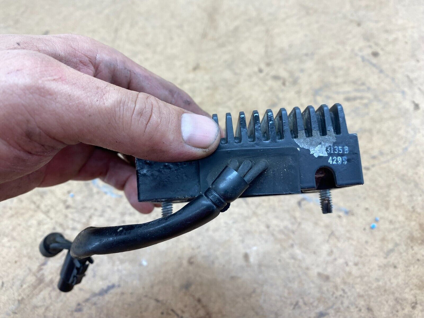 2000 Harley Davidson Sportster Battery Voltage Regulator